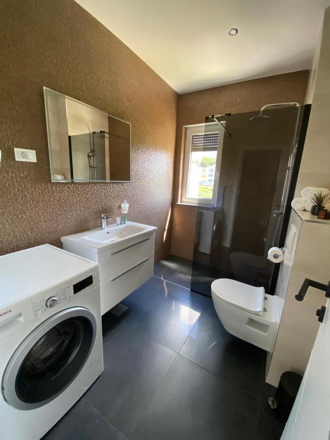 פודסטראנה Villa Donatella מראה חיצוני תמונה