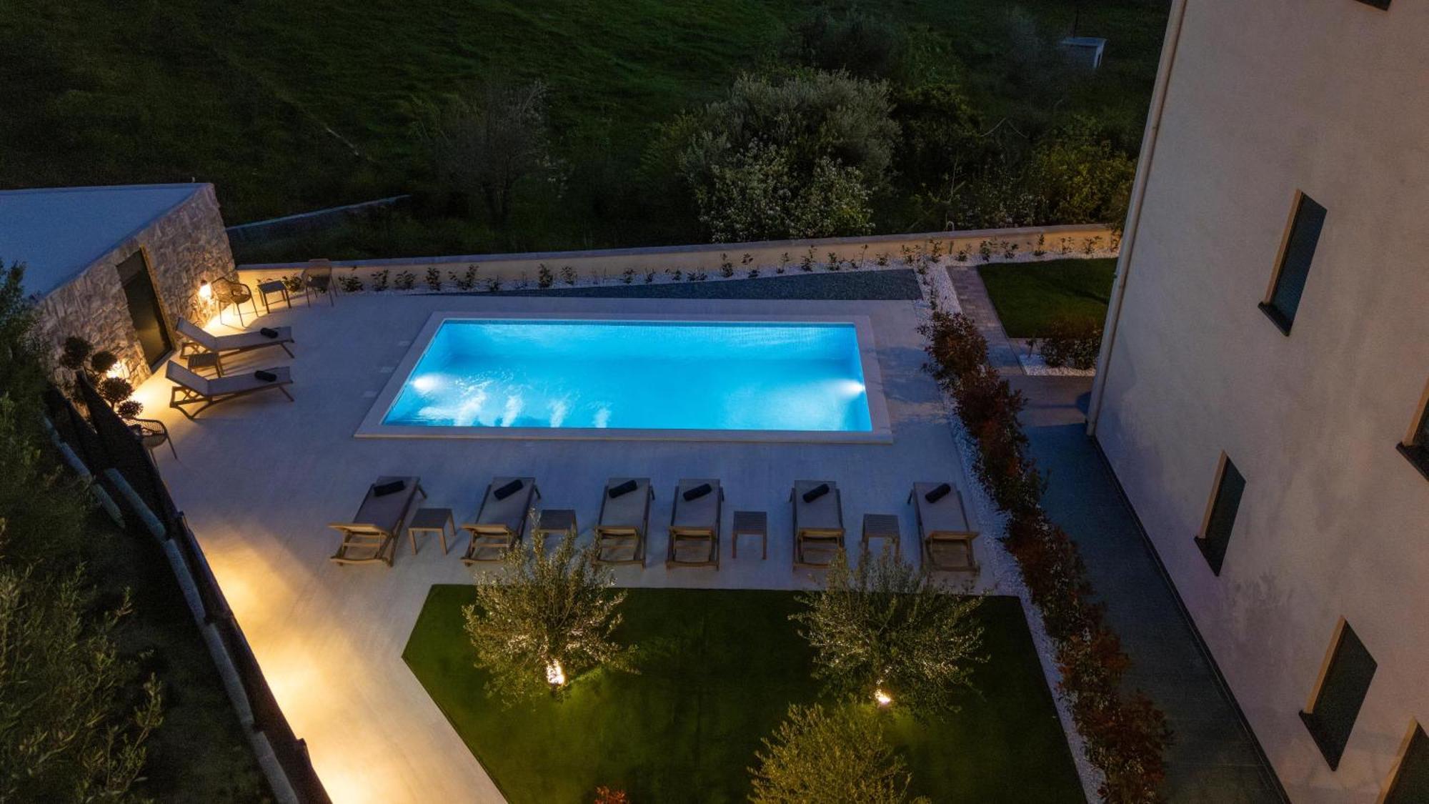 פודסטראנה Villa Donatella מראה חיצוני תמונה